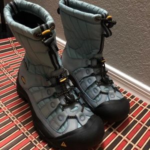 Woman keen winter boot (Keen) size 6.5